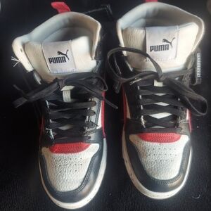 Puma Kids' Black and Red Sneakers